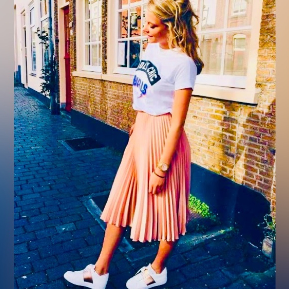 Sweet Salt Pleated Midi Skirt
